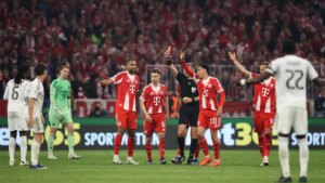 عين على الحكم | كوارث لا تليق بقمة بايرن ميونخ وريال مدريد.. “هدفان ظلم وطرد بسبب غياب التركيز”!خاص بموقع جول العرب